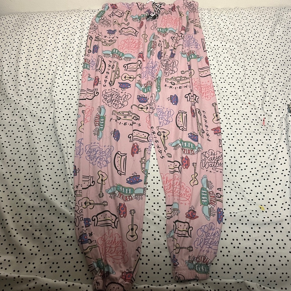 Pink friends themed woman’s sweatpants.
